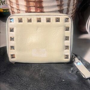 Valentino White Studded Women's Wallet Authentic serial # PR-K- 358-ROL-2
